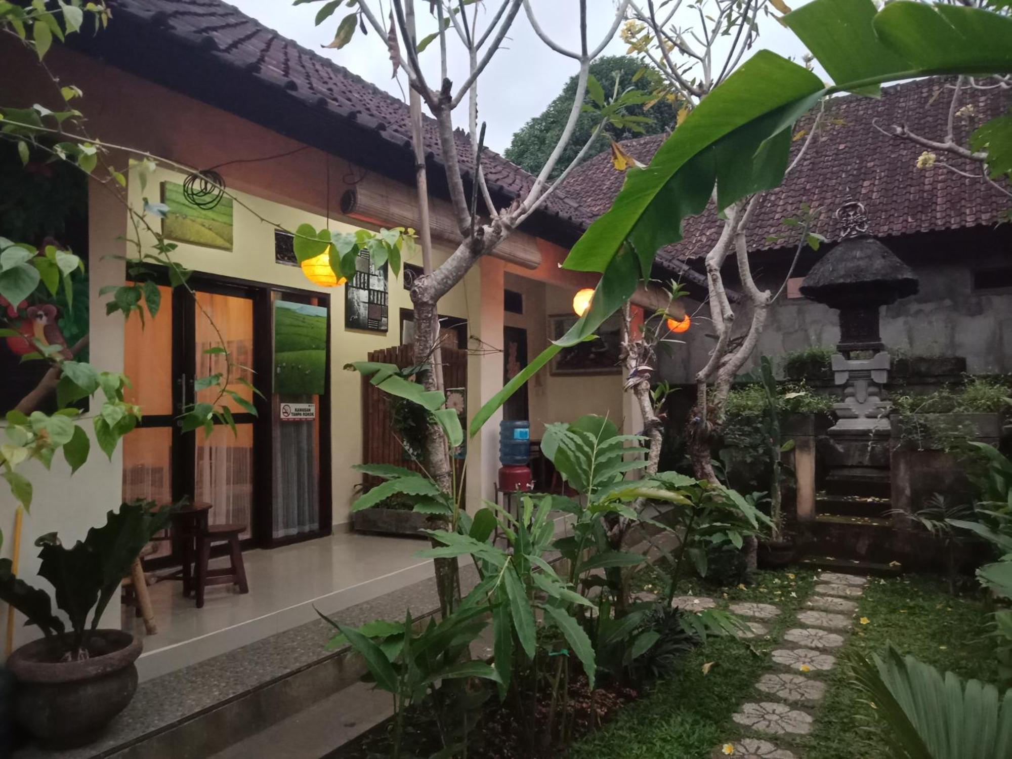 우붓 Lionk Bali House B&B 외부 사진
